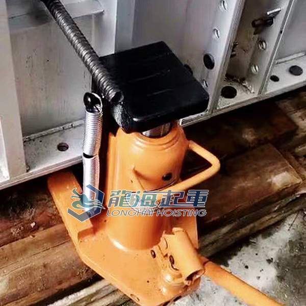 鋁膜板調(diào)平工具千斤頂 鋁膜板調(diào)平工具千斤頂